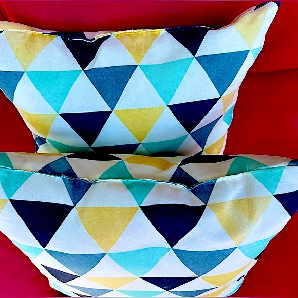2 WHITE,BLUE AND YELLOW INDOOR/OUTDOOR PILLOWS - Picture 5 of 10